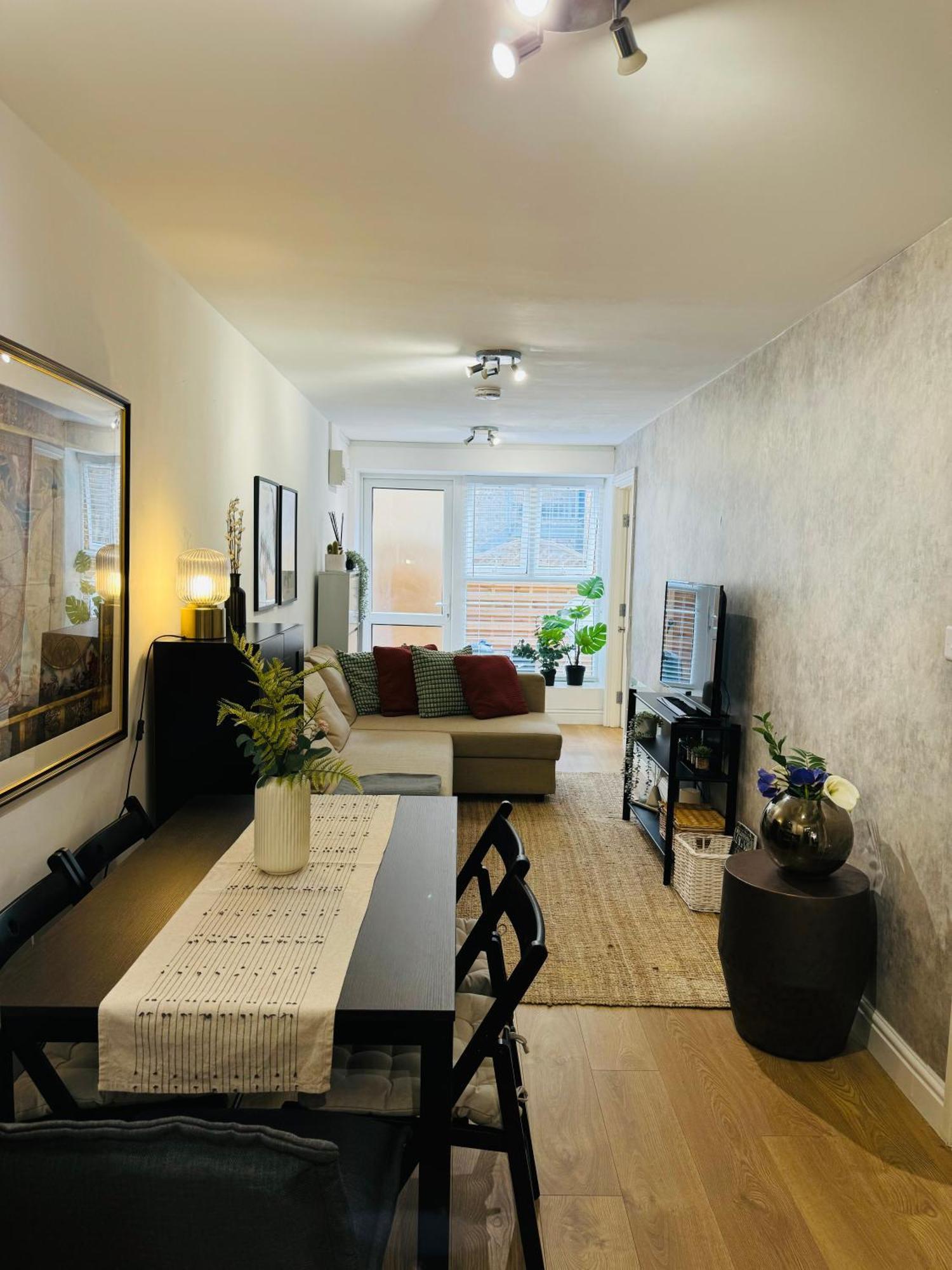 Holiday Home 2Br L 2Ba With Patio-Sleep 6 London Eksteriør billede