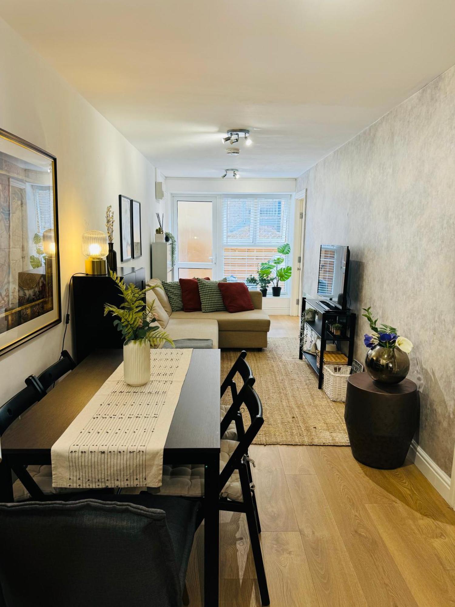 Holiday Home 2Br L 2Ba With Patio-Sleep 6 London Eksteriør billede