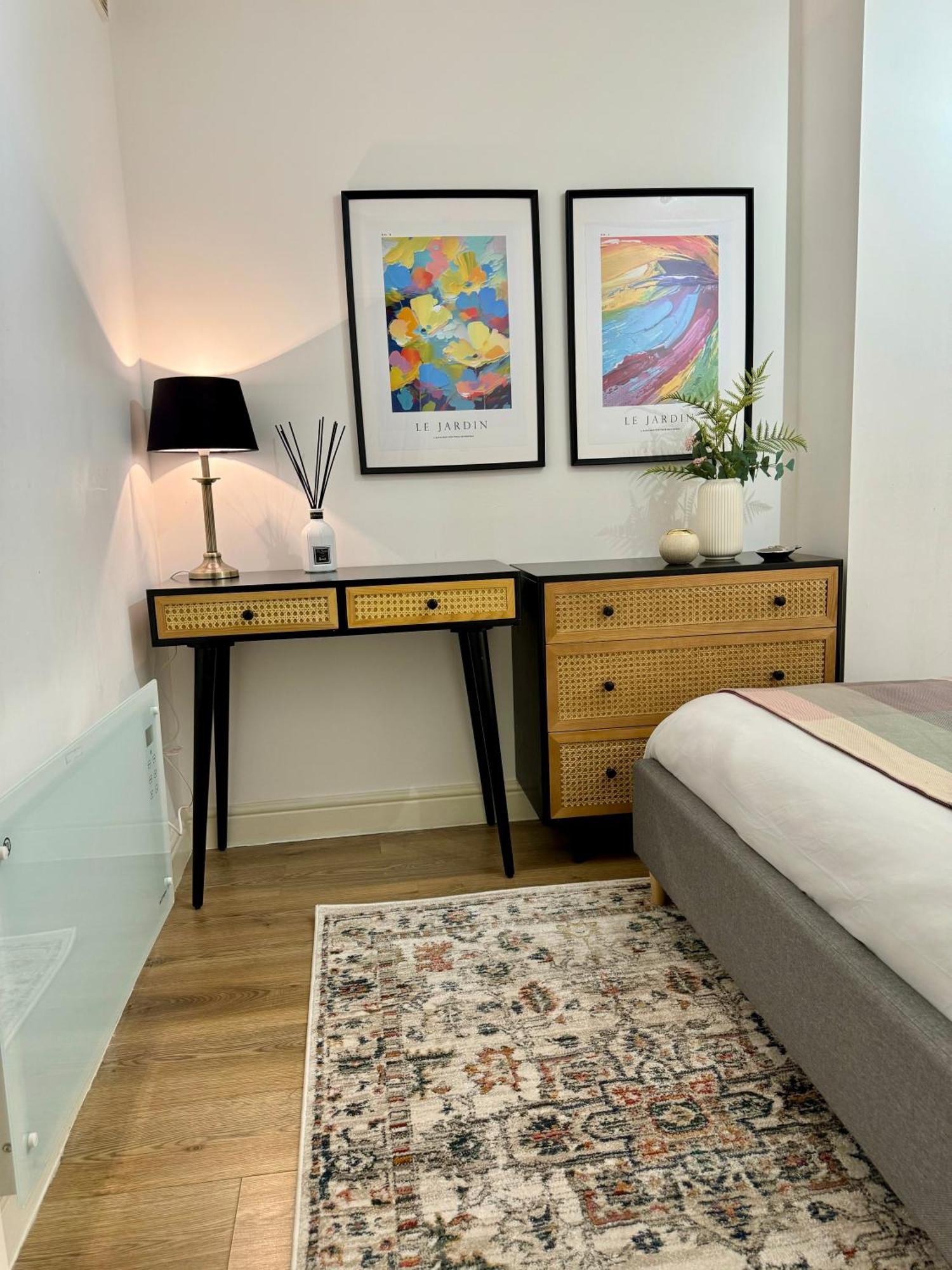 Holiday Home 2Br L 2Ba With Patio-Sleep 6 London Eksteriør billede
